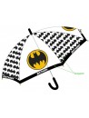Dětský vystřelovací deštník s motivem BATMAN. Kvalitní provedení kovové konstrukce s vystřelovacím mechanismem a plastovou rukojetí. Transparentní povrch deštníku je vyroben z kvalitního materiálu se znakem Batmana. Průměr rozevřeného deštníku je 79 cm.